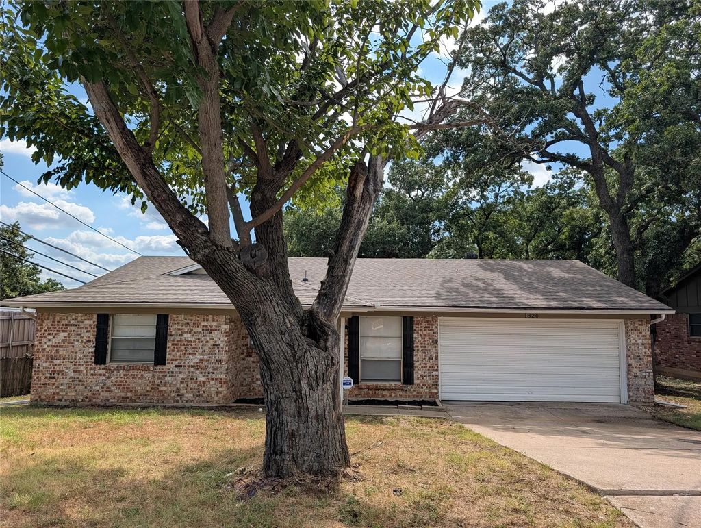 1820 Warren Lane, Fort Worth