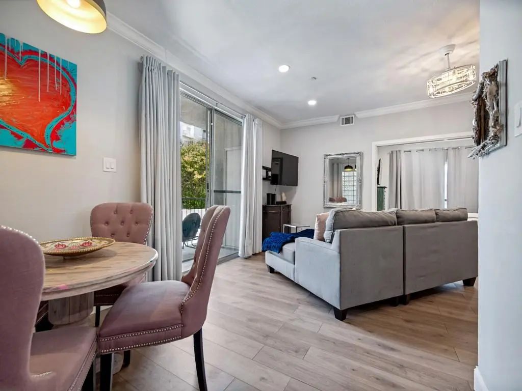 4221 Cole Avenue 108, Dallas