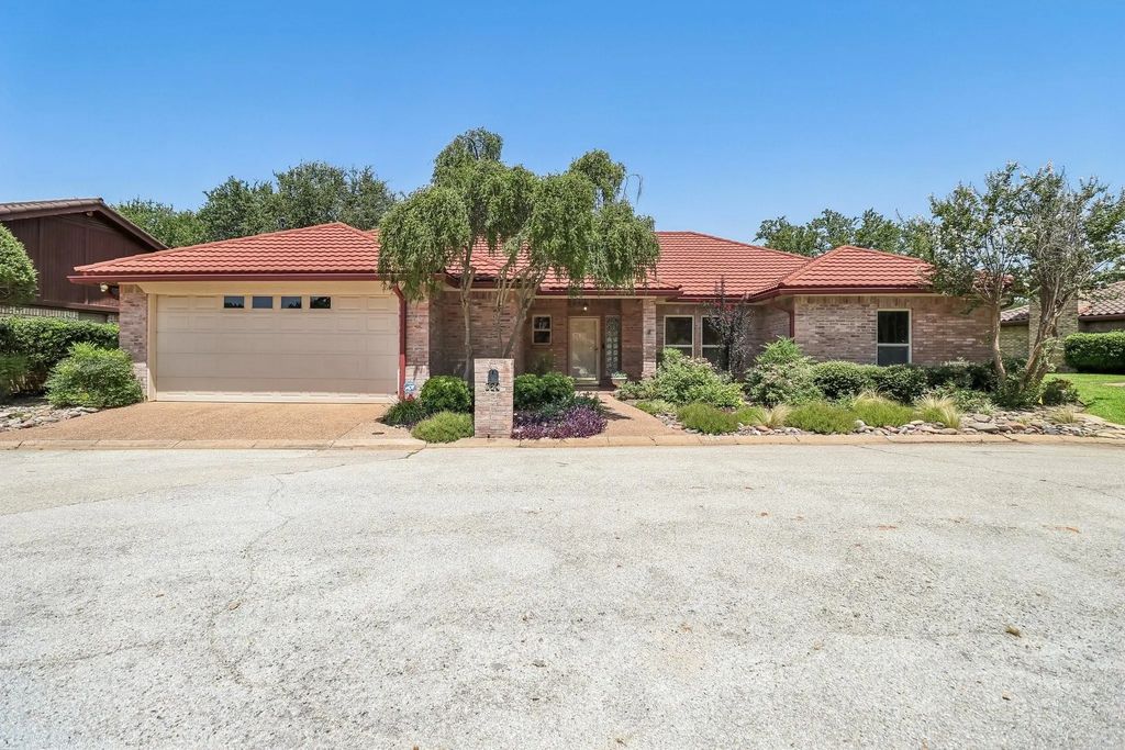 824 Havenwood Lane S, Fort Worth
