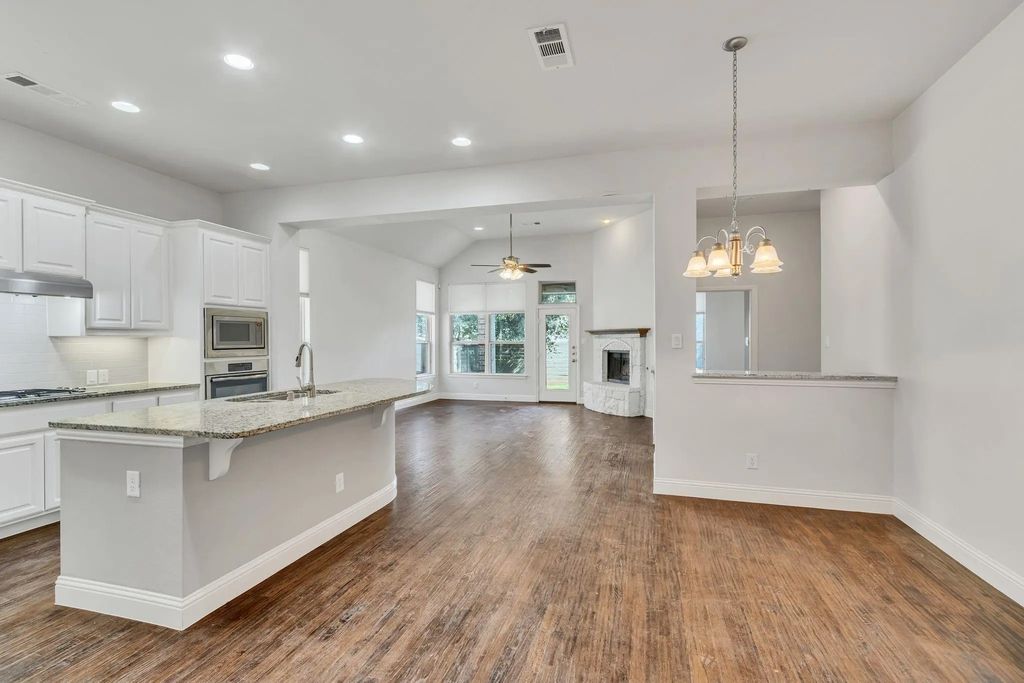 120 Lilypad Bend, Argyle