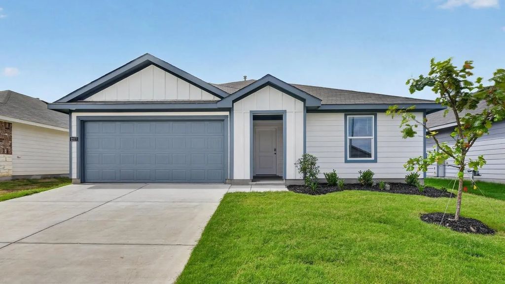 818 King's Way, Hillsboro