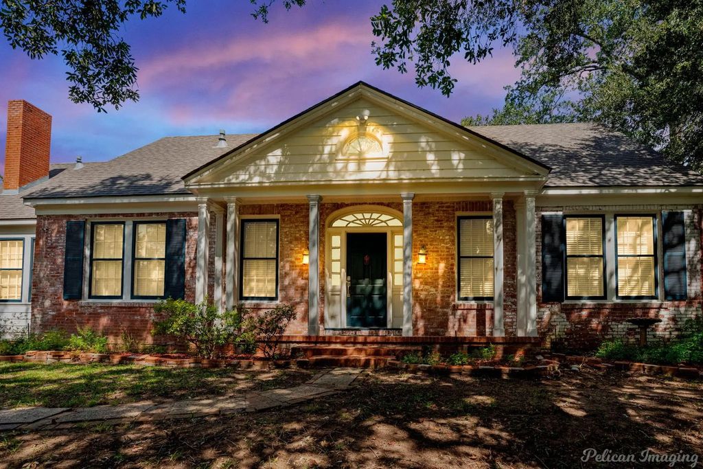 120 Texas Street, Natchitoches