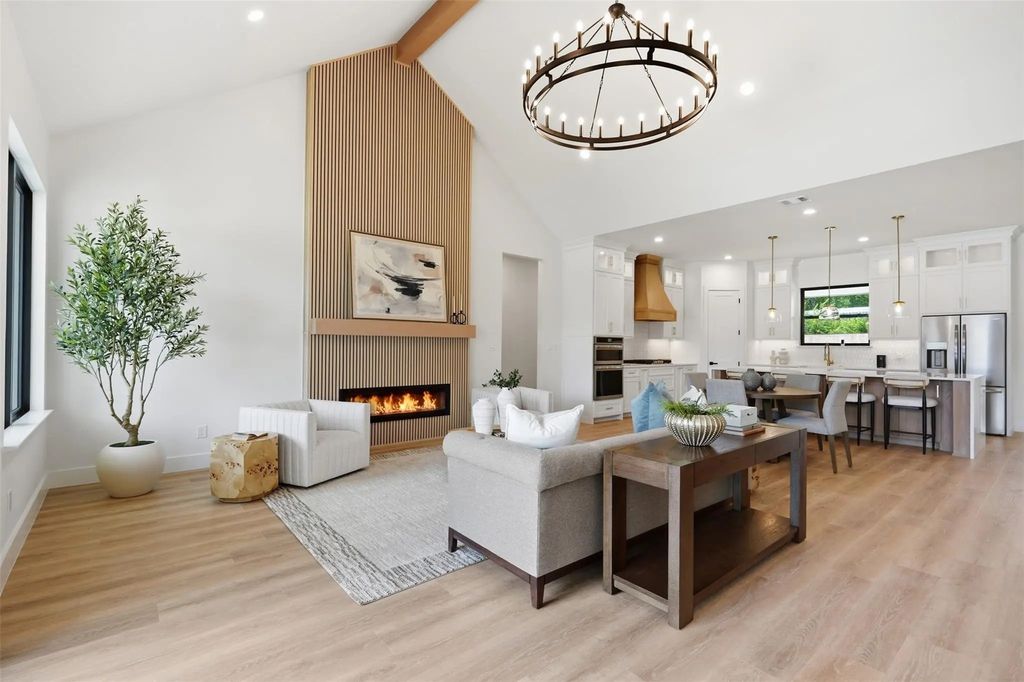 6404 Camp Bowie Boulevard, Fort Worth