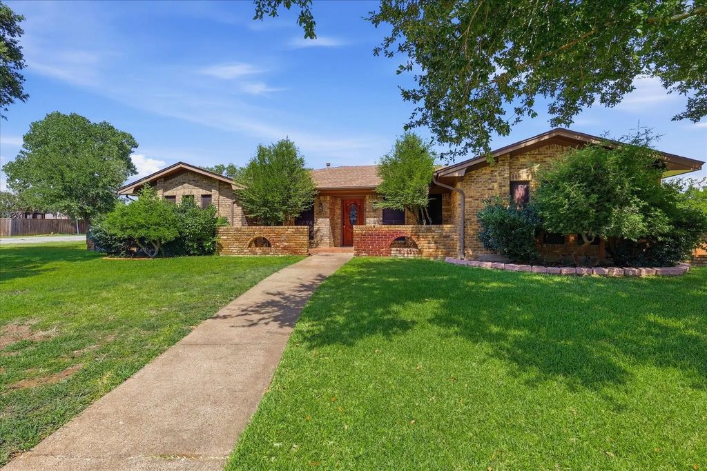 114 Stone Canyon Drive, Highland Village