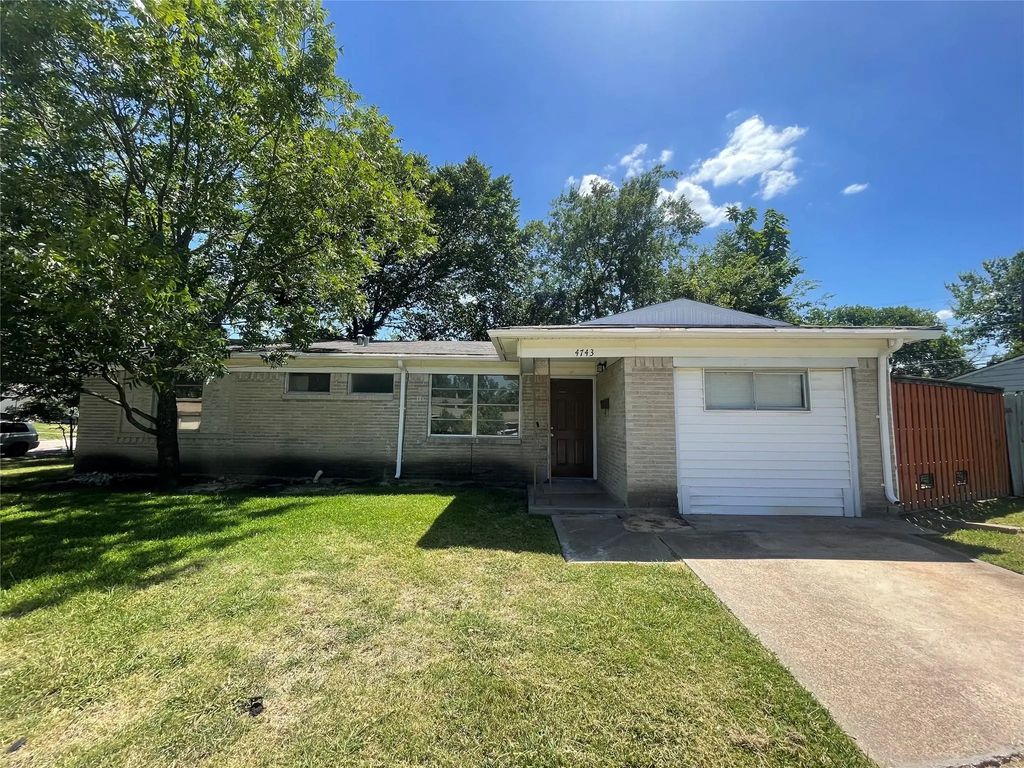 4743 Harper Drive, Mesquite