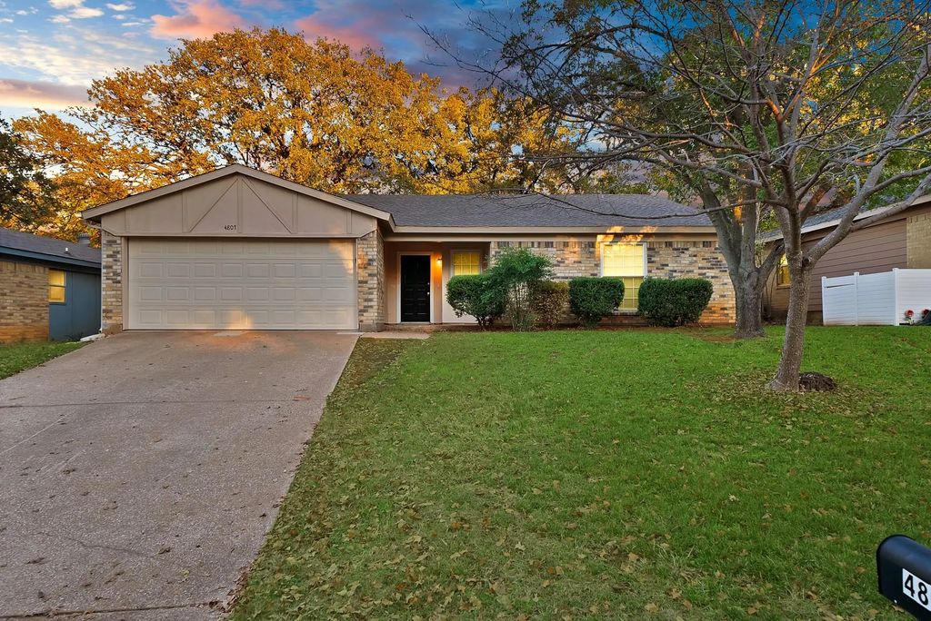 4807 Crestmont Court, Arlington