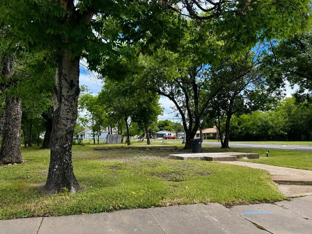 1118 E 12th Avenue, Corsicana