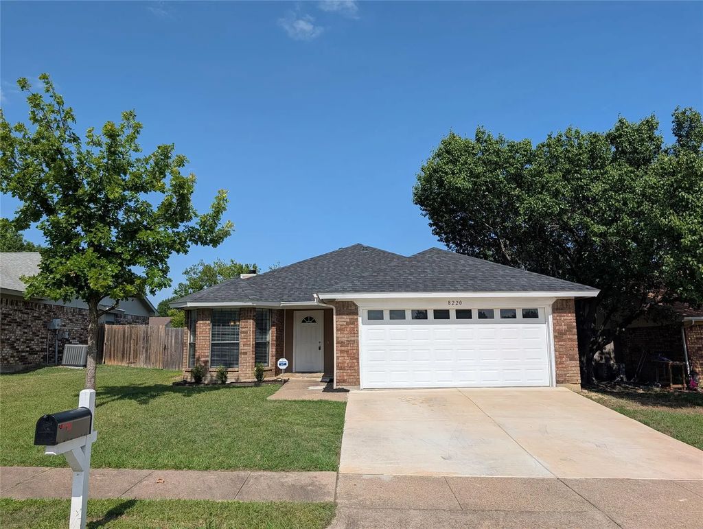 8220 Meadowbrook Drive, Watauga