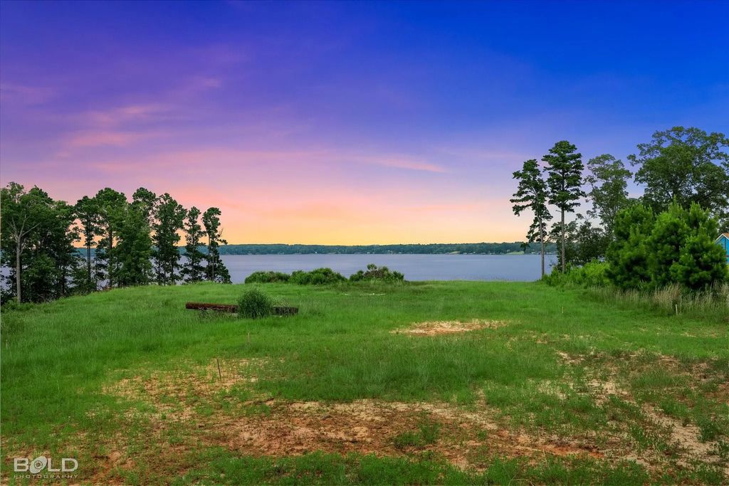 122 N. Point Drive, Downsville