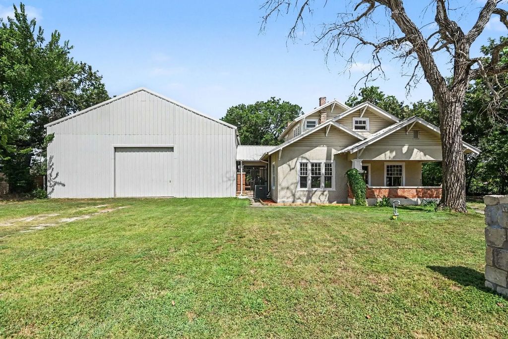 313 S Oak Street, Boyd
