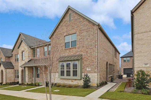 213 Mcconathy Way, Flower Mound