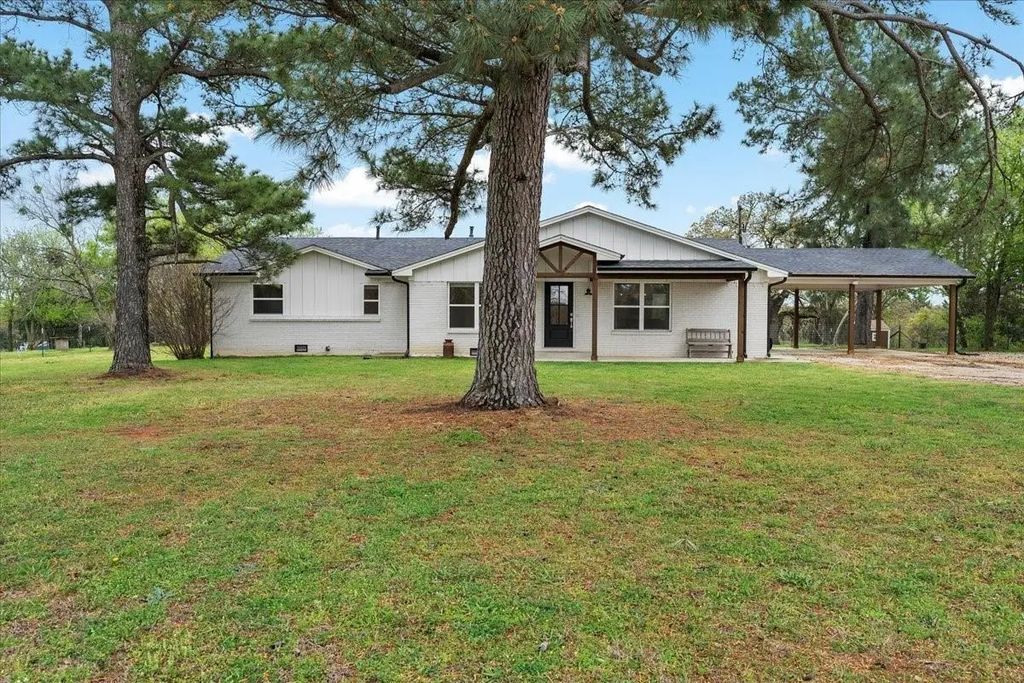 8082 County Road 308, Grandview