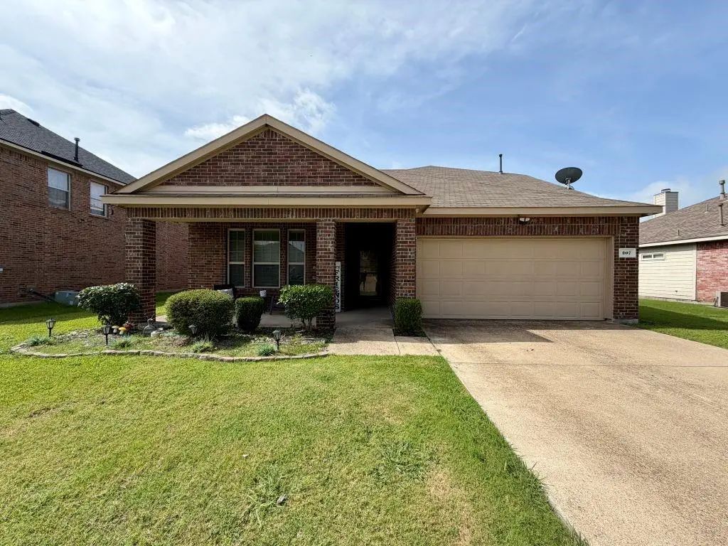 207 Patriot Parkway, Forney