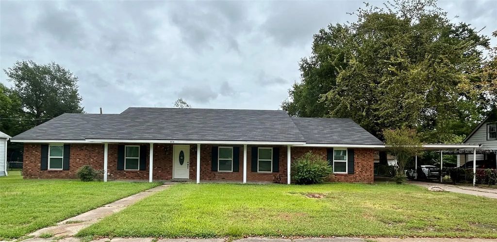 111 S Canton Street, Mexia