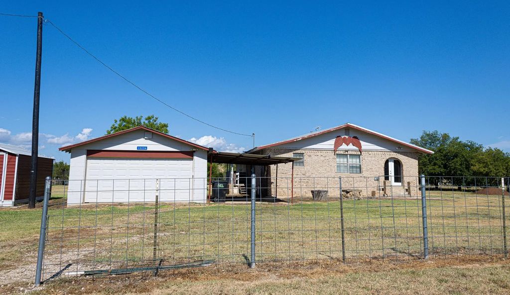 10256 Fm 1852, Breckenridge