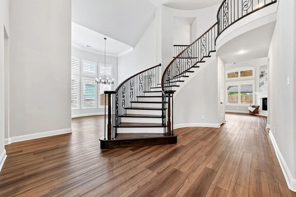 208 Lenten Rose Drive, Wylie