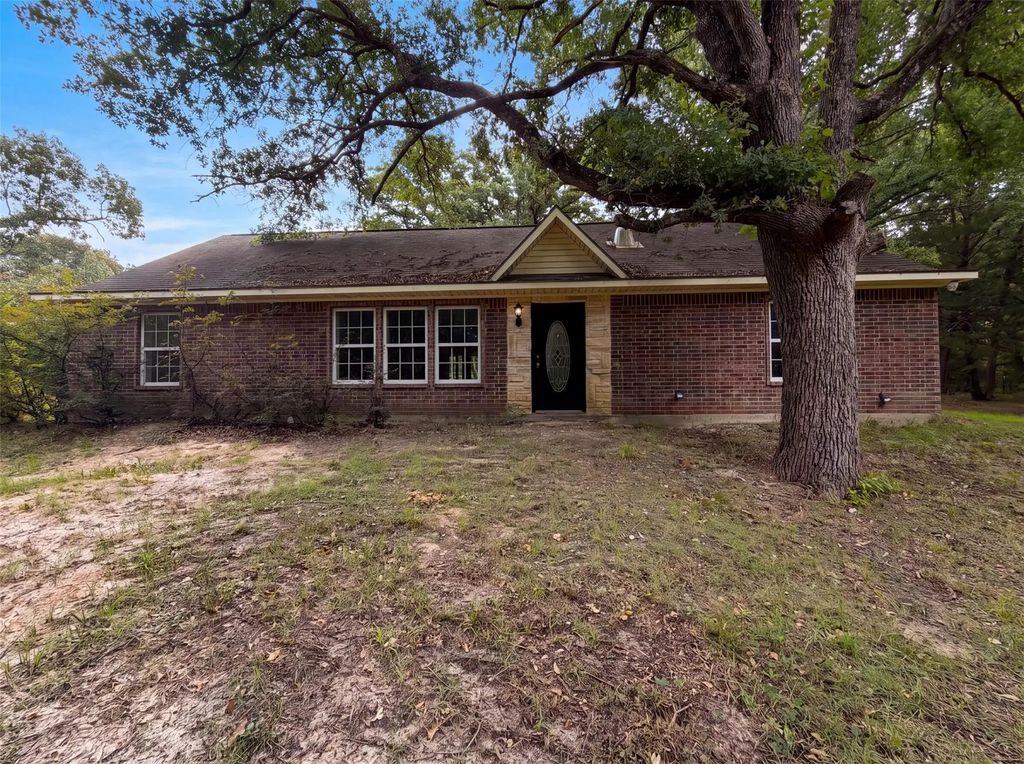 205 Private Road 6980, Alba