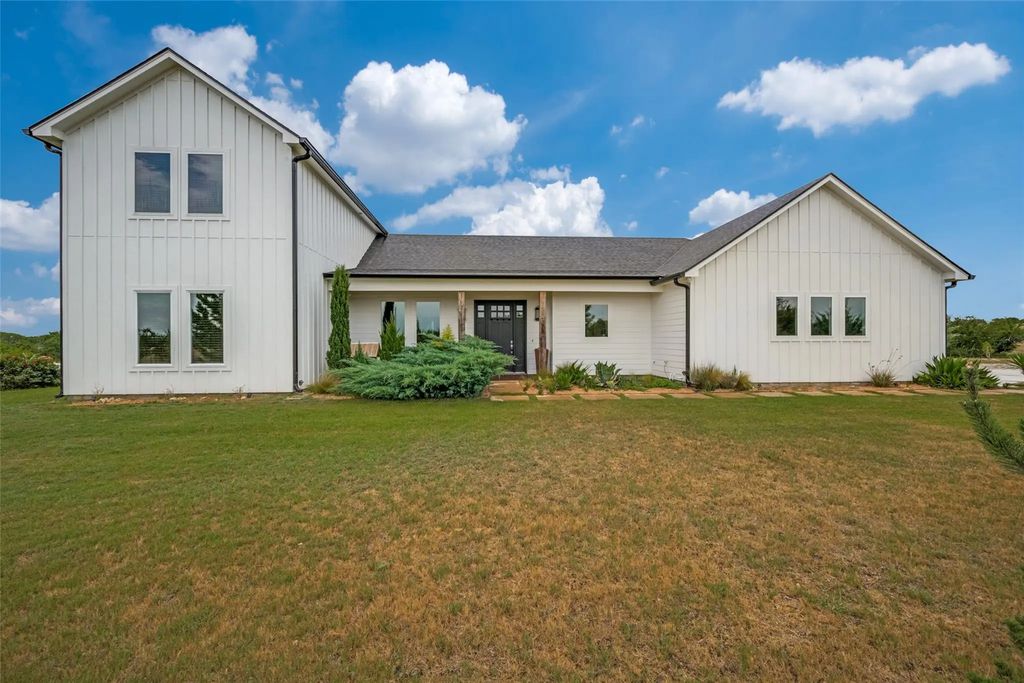 1346 County Road 2625, Decatur