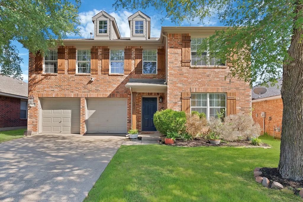2827 Grandview Drive, Grand Prairie