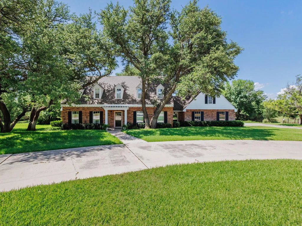 4501 River Oaks (9 Ac) Drive, Brownwood