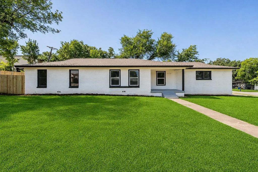 5558 Meadowbrook Drive, Fort Worth