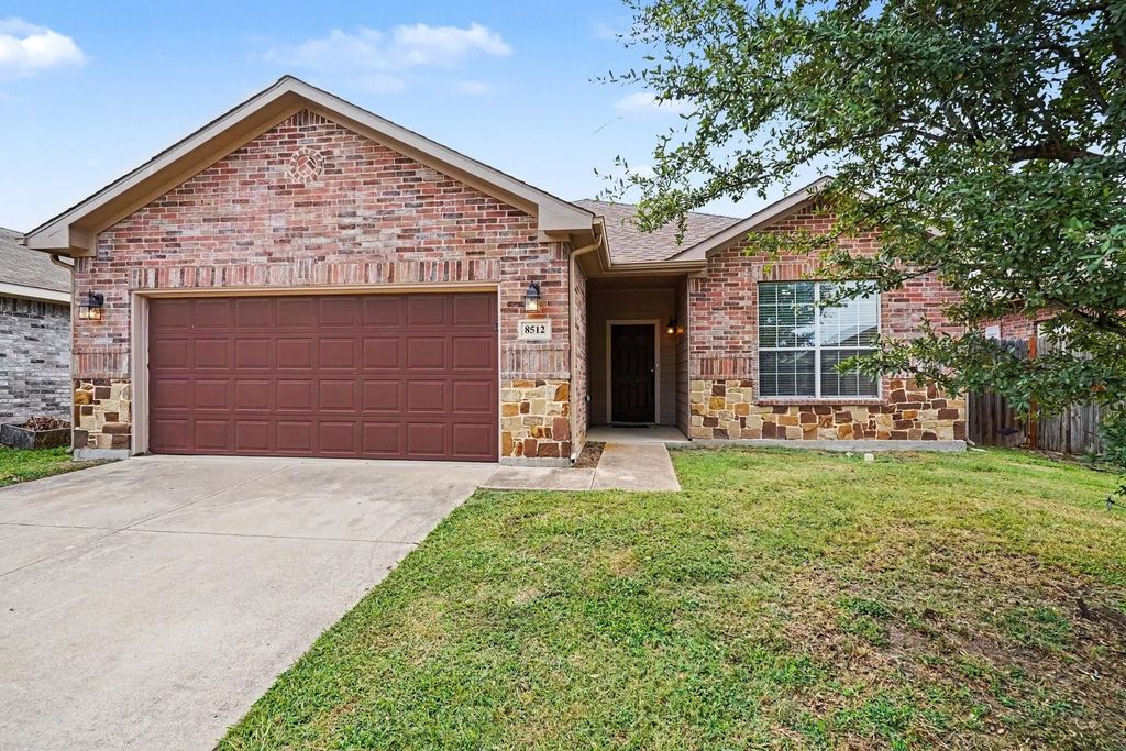 8512 Cumberland Gap Drive, Fort Worth