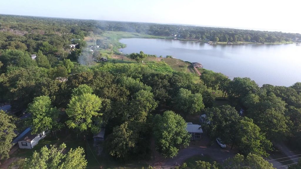 Oak Landing Circle, Kemp