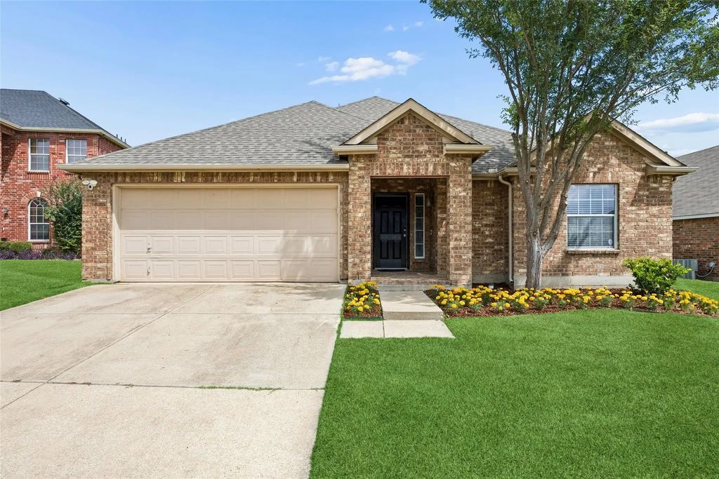 505 Cassia Way, Arlington