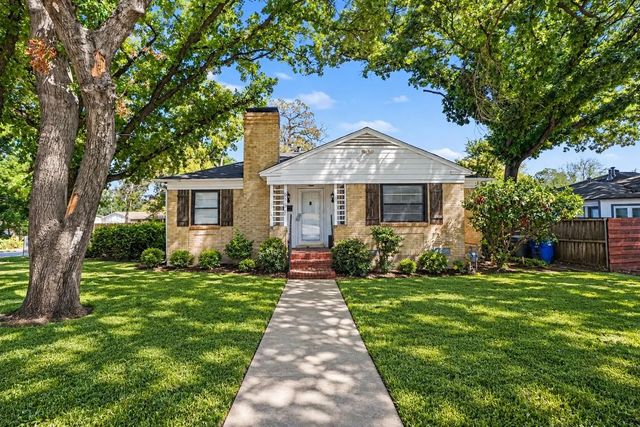 910 Reverchon Drive, Dallas