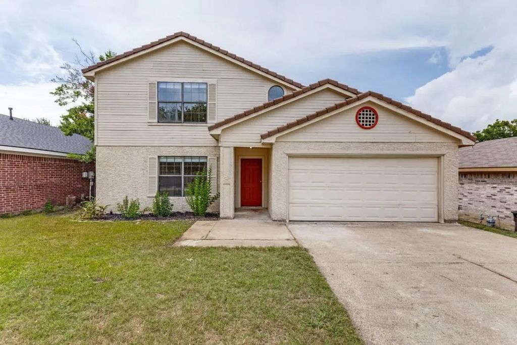 10209 Cool Spring Drive, Fort Worth