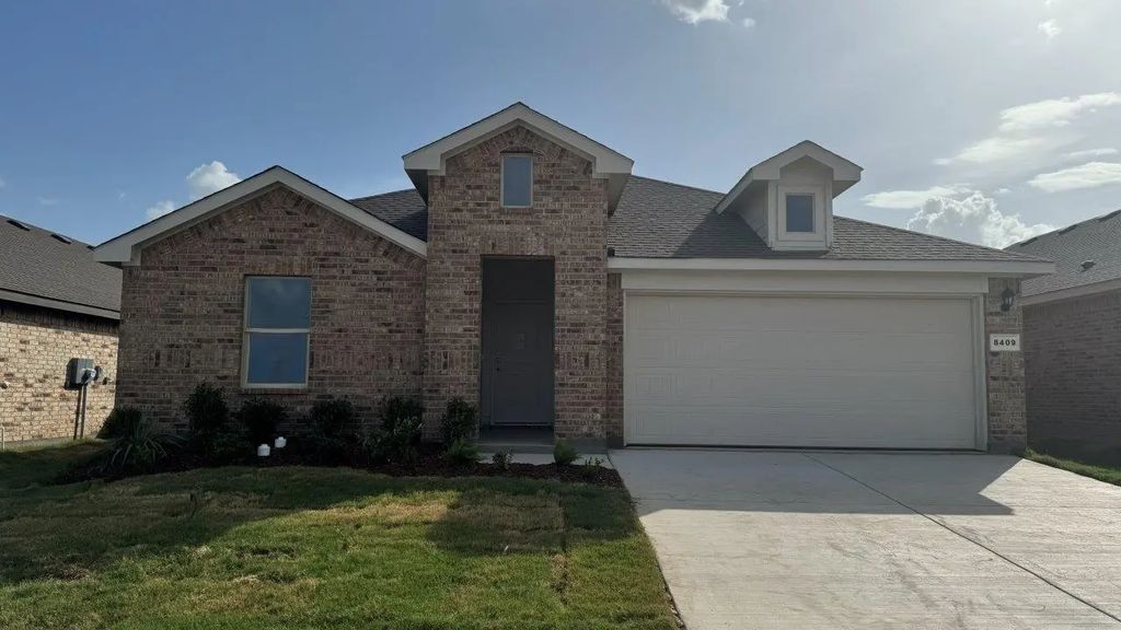 8409 Bluebonnet Bend Road, Fort Worth