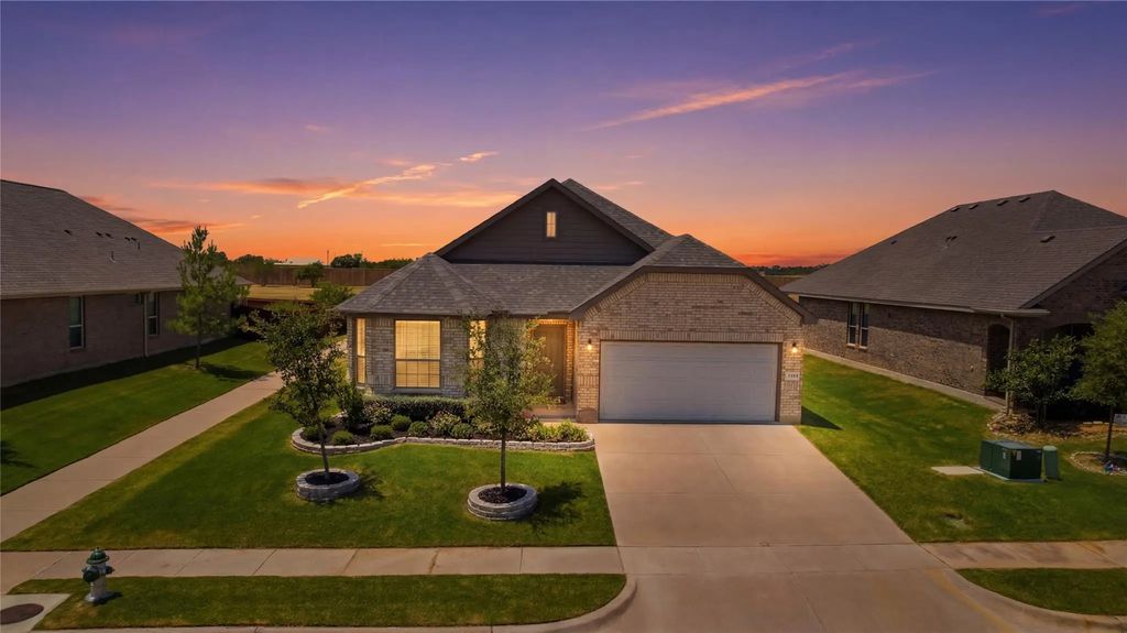 1500 Seabiscuit Drive, Granbury