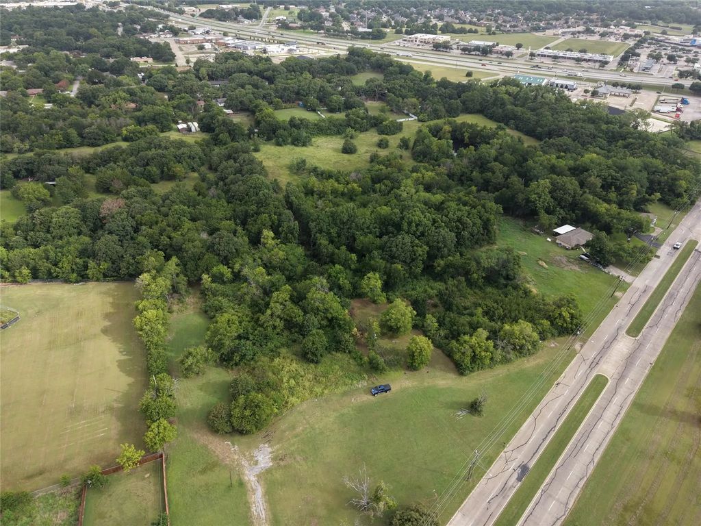 408 Fly Street, Seagoville