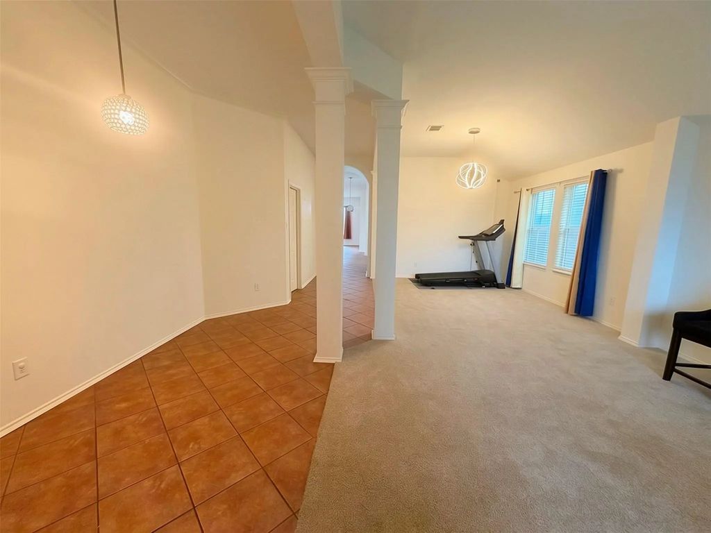 5601 Piedra Drive, Fort Worth