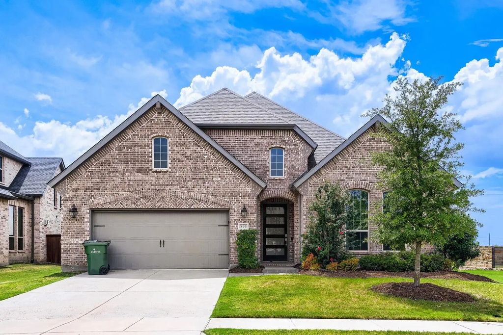 800 Agave Drive, Prosper
