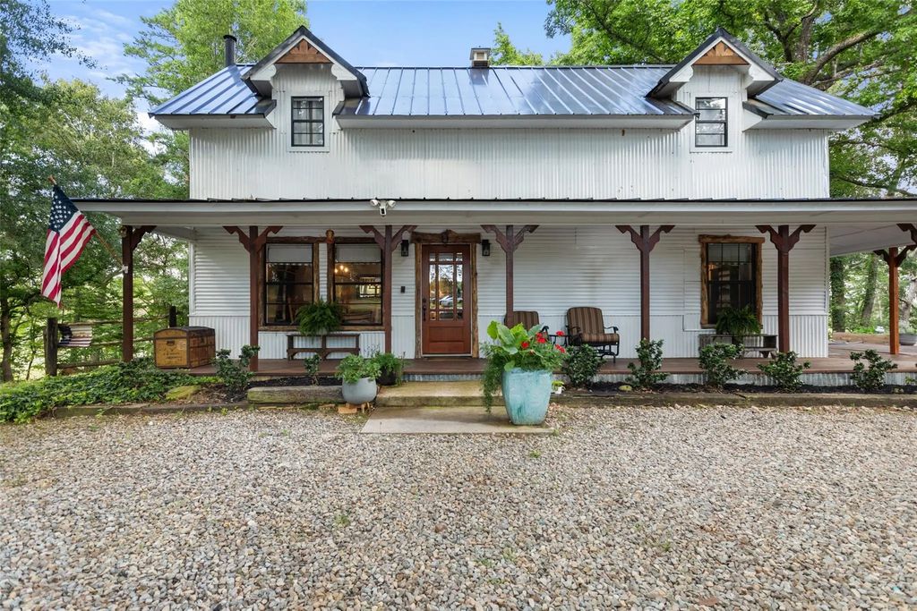 1075 An County Road 323, Palestine