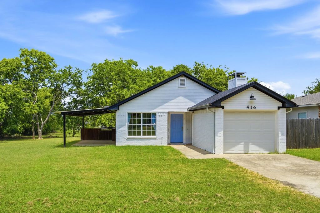 416 Scott Lane, Pilot Point