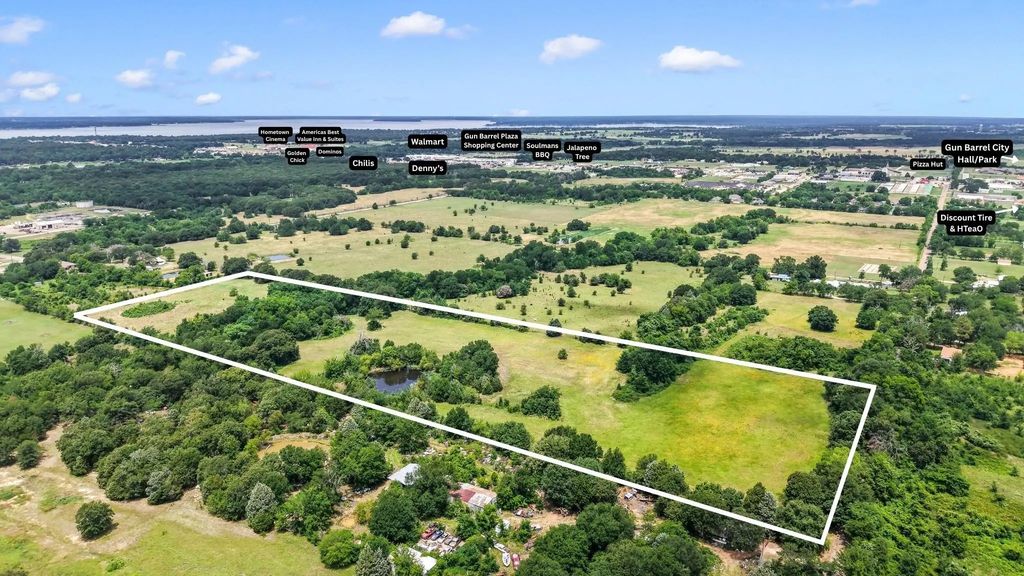 County Road 2300, Gun Barrel City