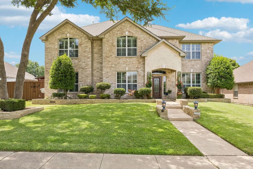 1214 Donegal Lane, Garland