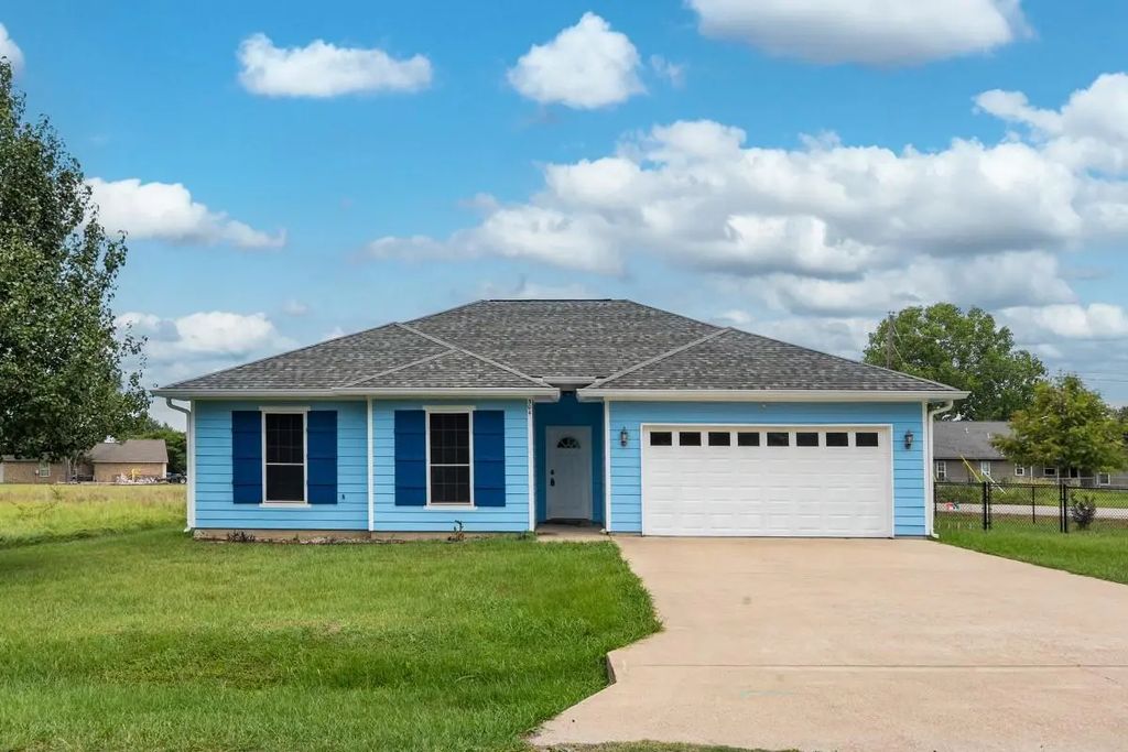 304 Port Drive, Gun Barrel City