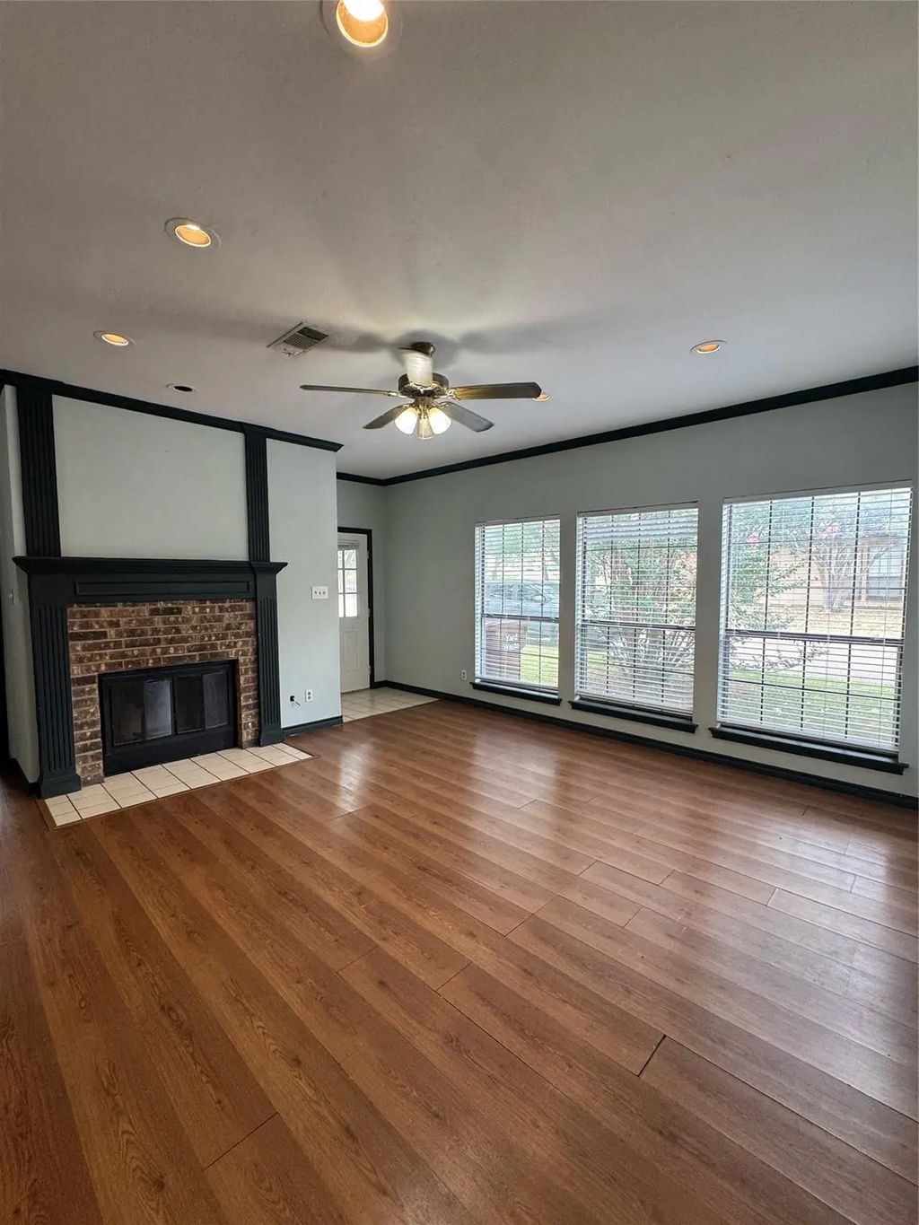 201 E Windsor Drive, Denton