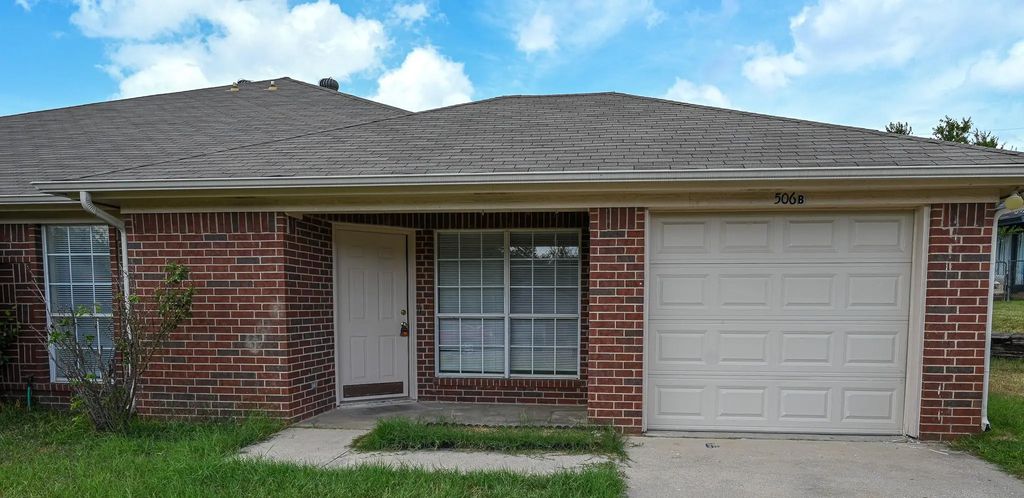 506 Valleyridge Court B, Decatur