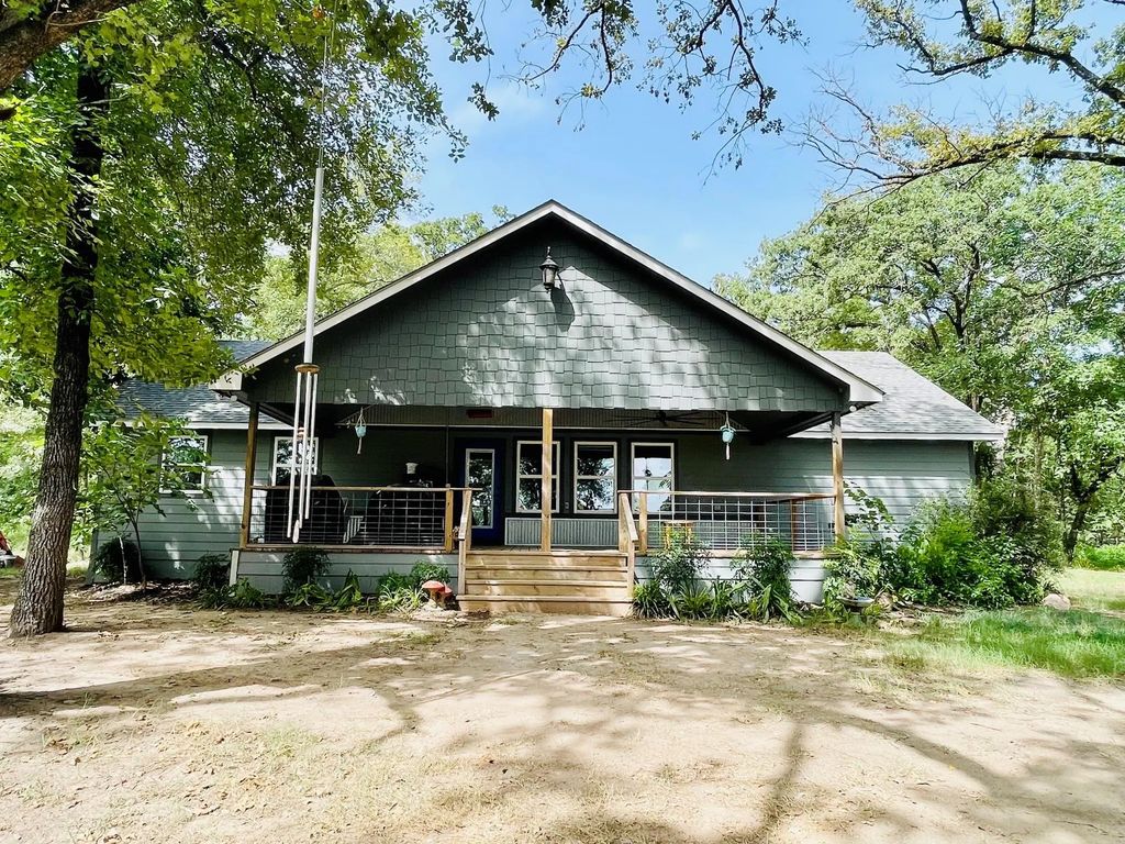 940 County Road 1858, Yantis