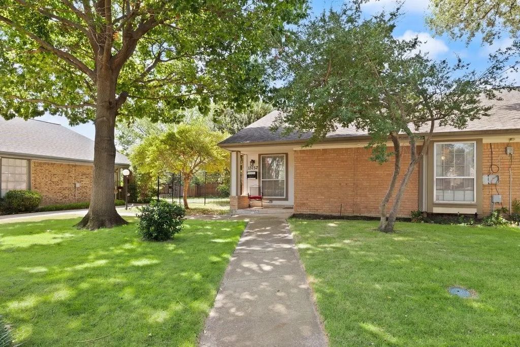 13752 Flagstone Lane, Dallas