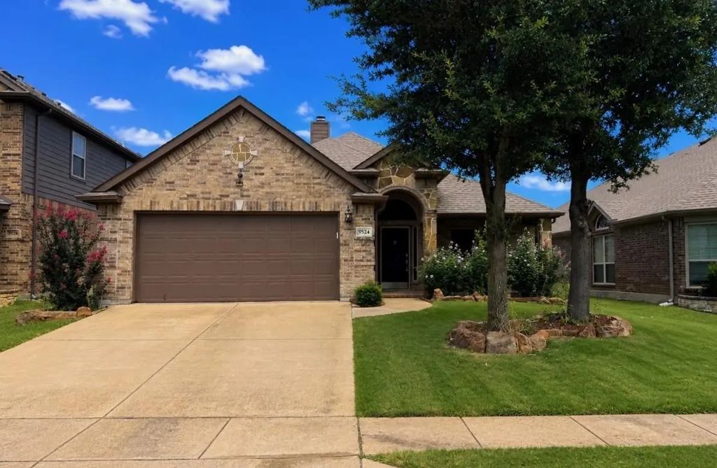 9524 Brittlebrush Trail, Fort Worth