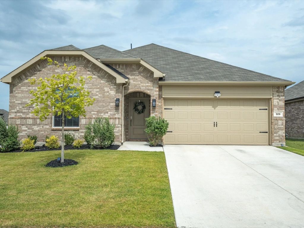 326 Texas Trail, Justin