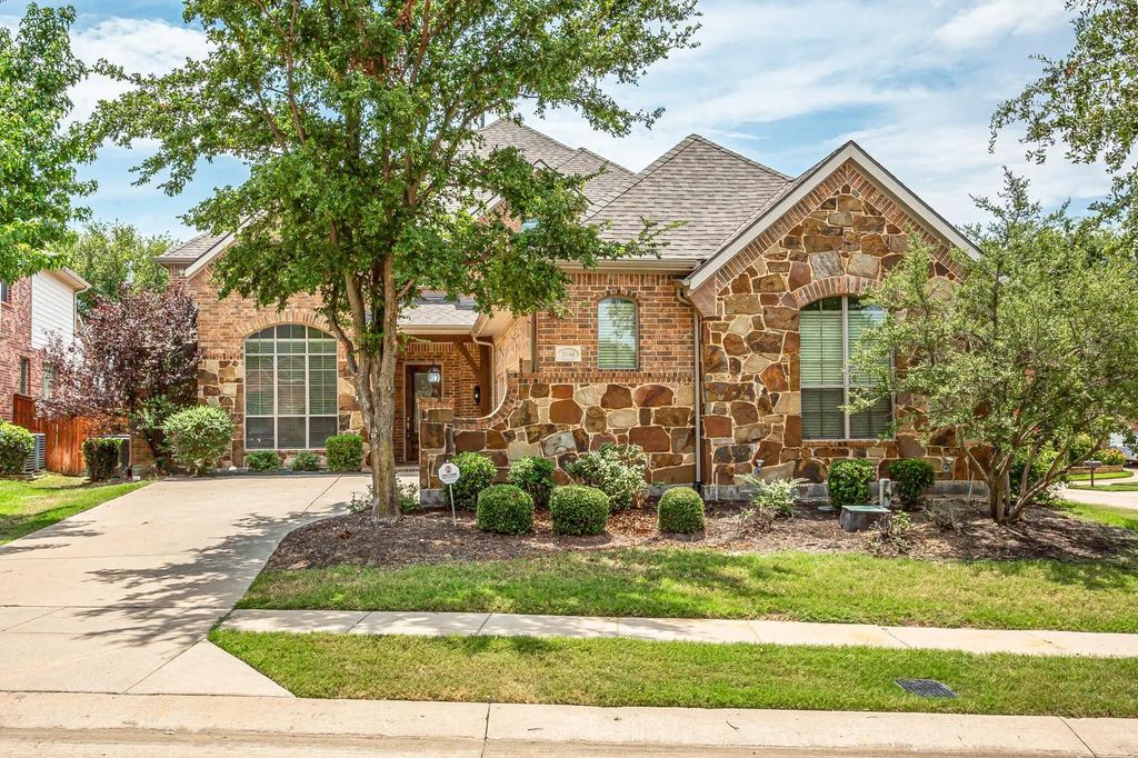 900 Fannin Drive, Lantana