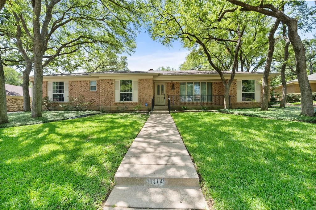 1104 Arlena Drive, Arlington