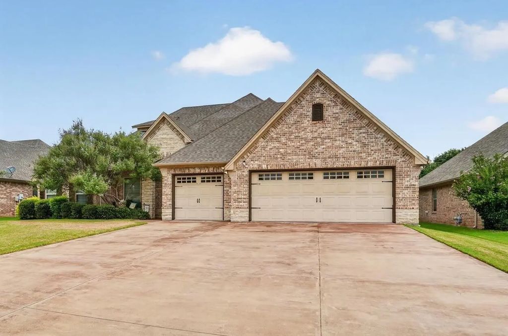 3545 Abes Landing Drive, Granbury