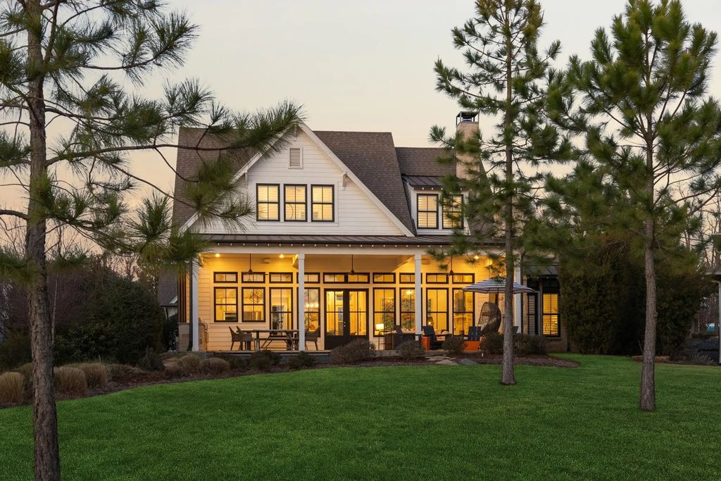 12735 Sea Island Drive, Malakoff